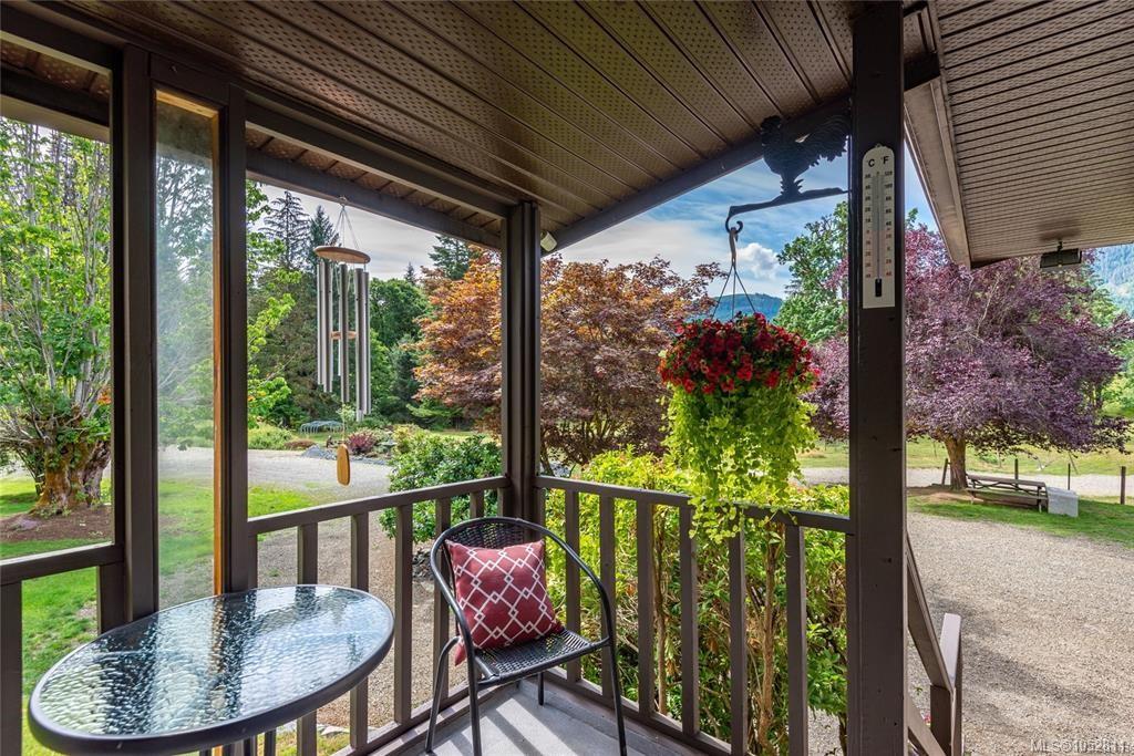 973 Island Hwy — listing photo 13 of 81