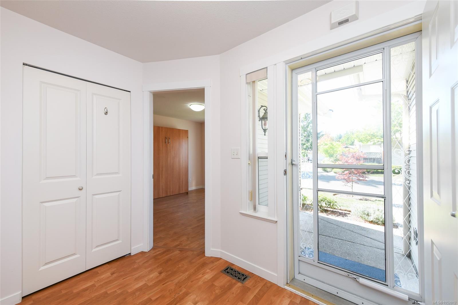 2-1050 8th St — listing photo 10 of 25