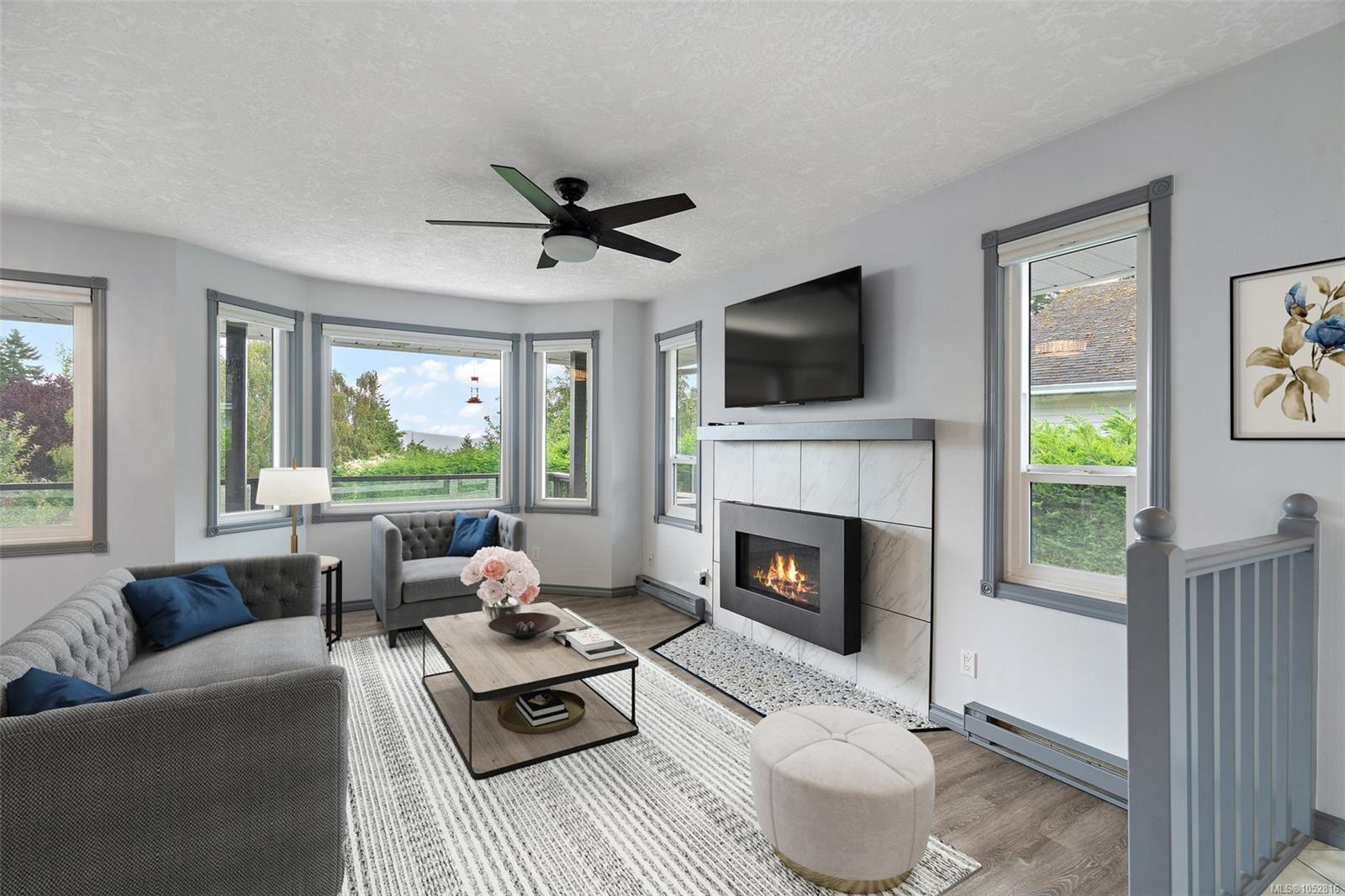 2447 Valleyview Pl — listing photo 6 of 21