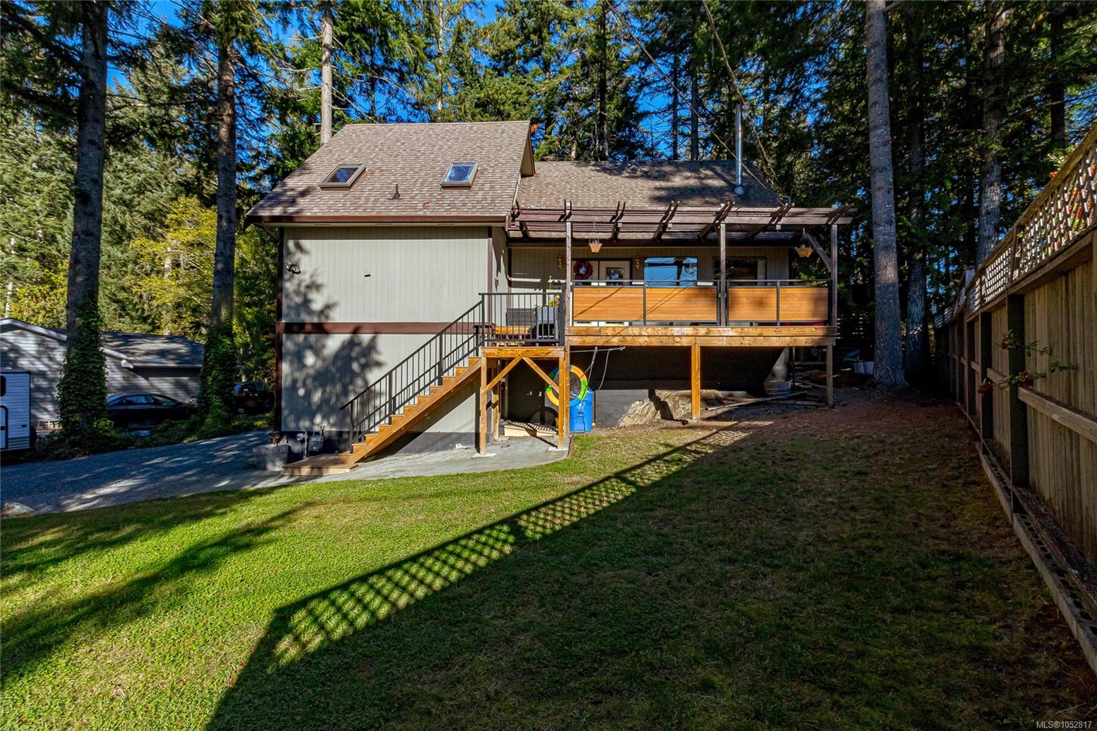 2335 Ravenhill Rd — listing photo 5 of 47
