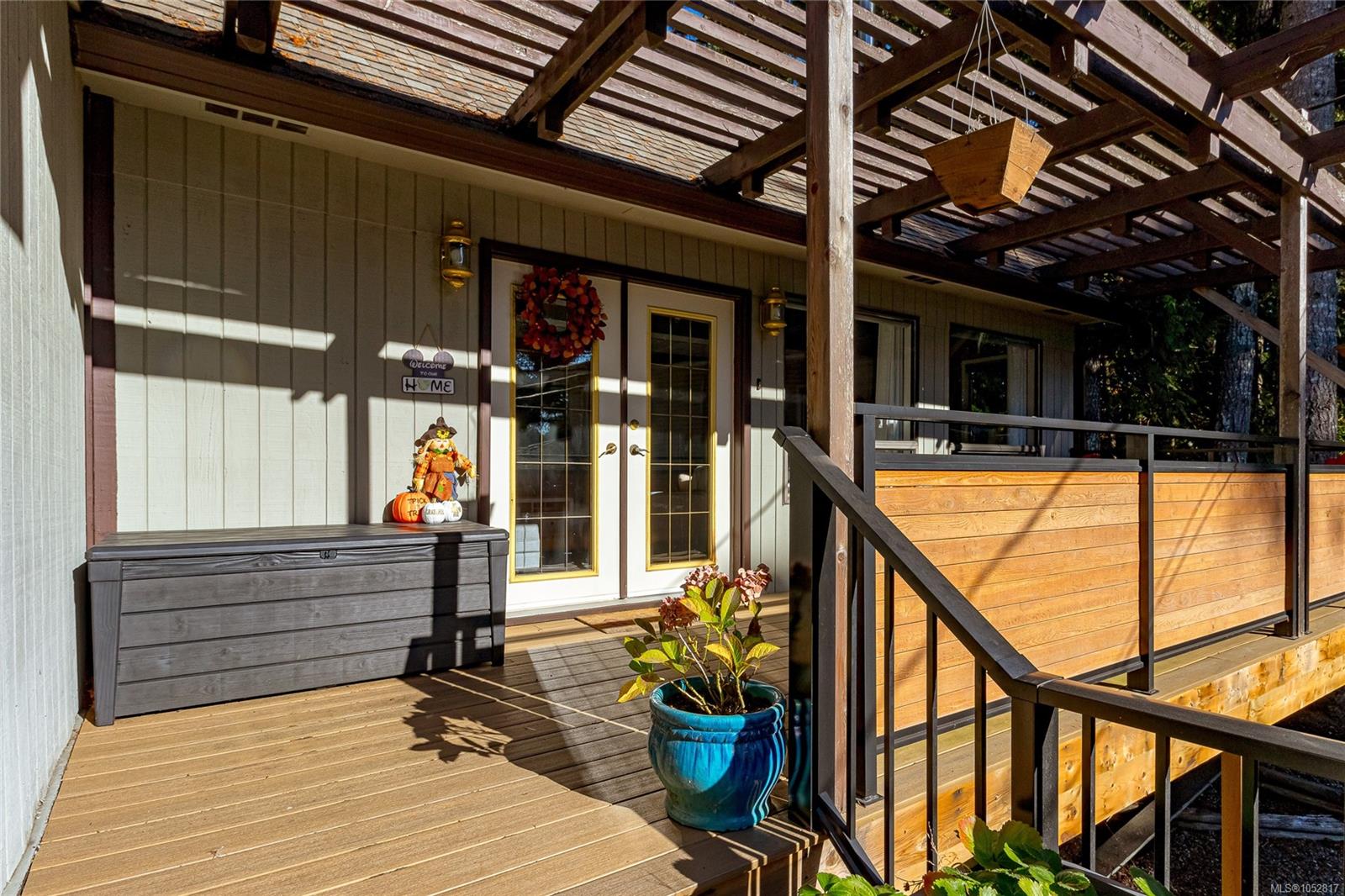 2335 Ravenhill Rd — listing photo 6 of 47
