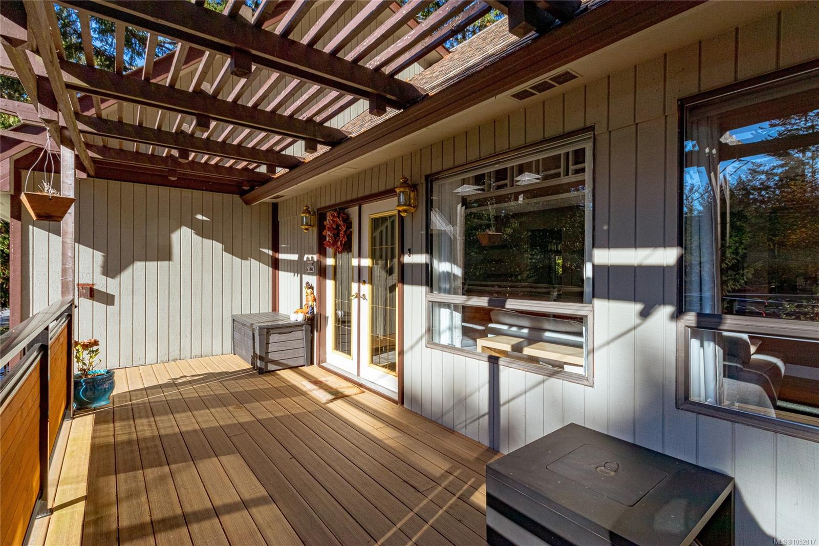 2335 Ravenhill Rd — listing photo 7 of 47