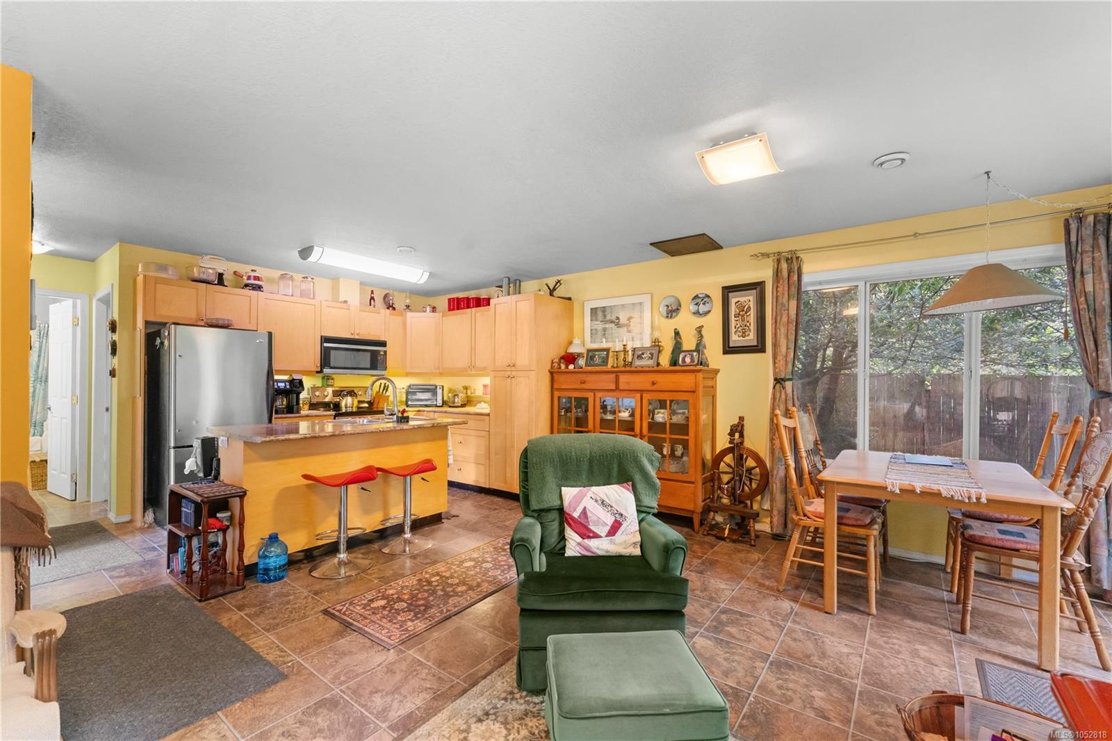 3275 South Rd — listing photo 14 of 32