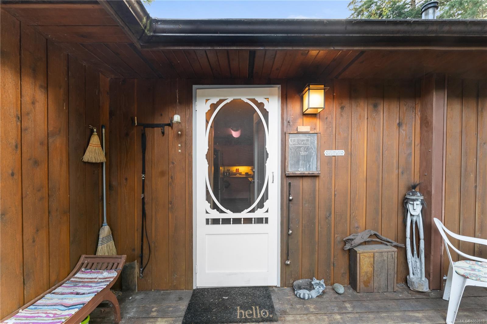 3275 South Rd — listing photo 5 of 32