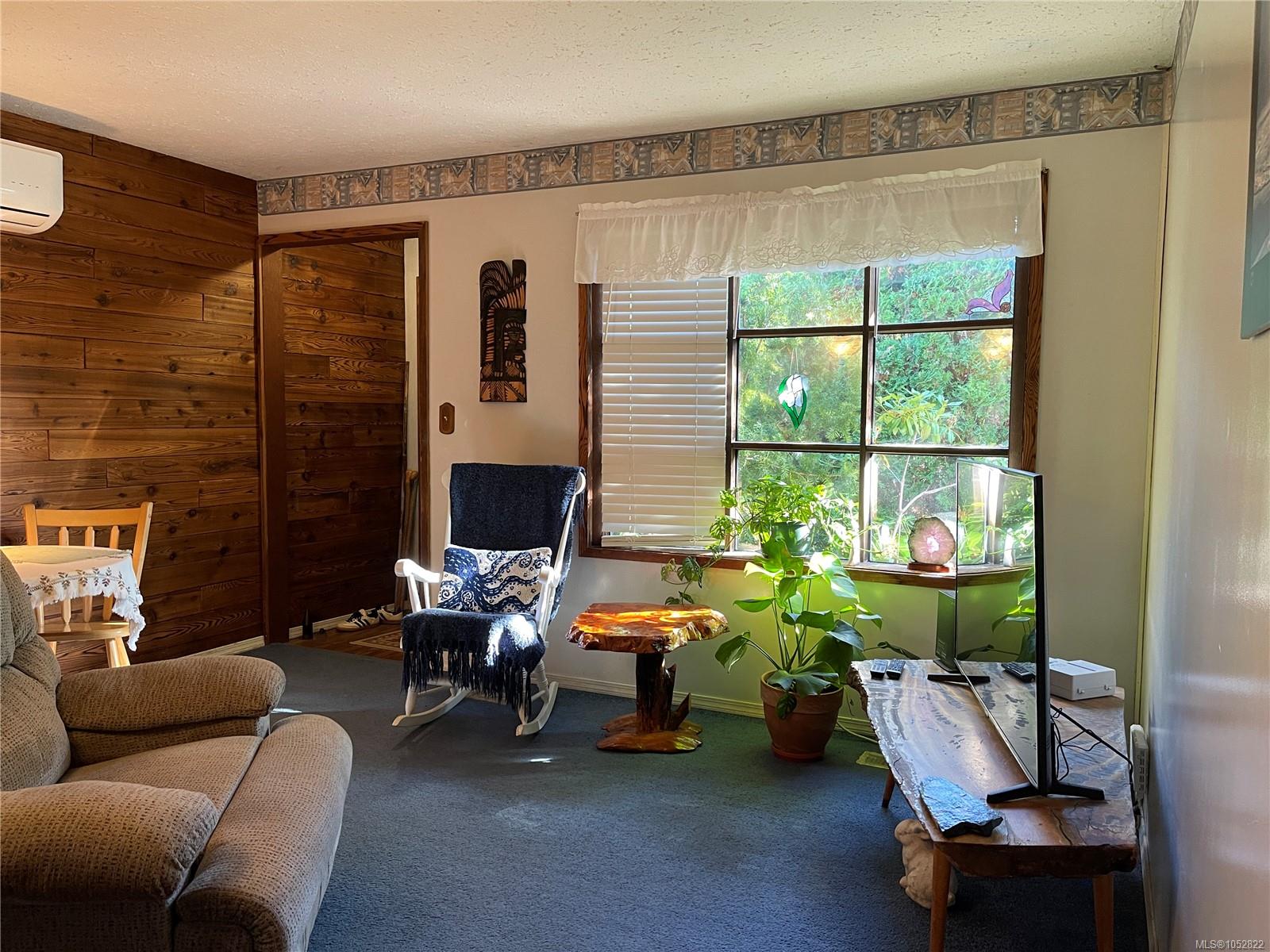4818 Helen St — listing photo 7 of 27