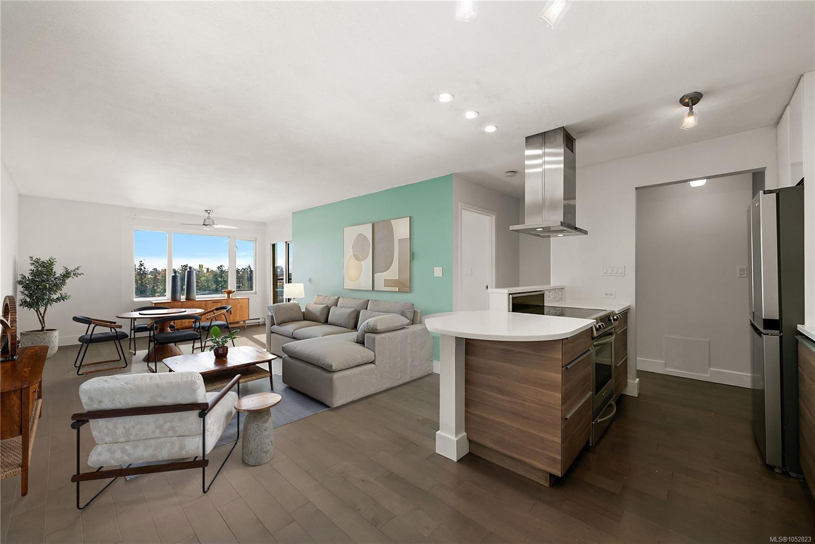 802-105 Gorge Rd — listing photo 4 of 34