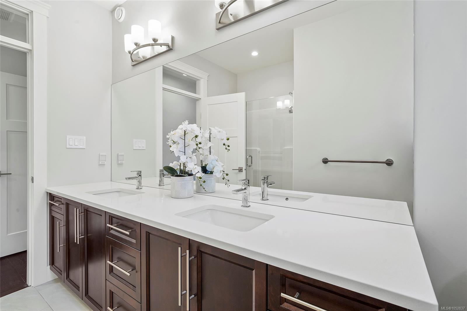 436 Ridgefield Dr — listing photo 14 of 40