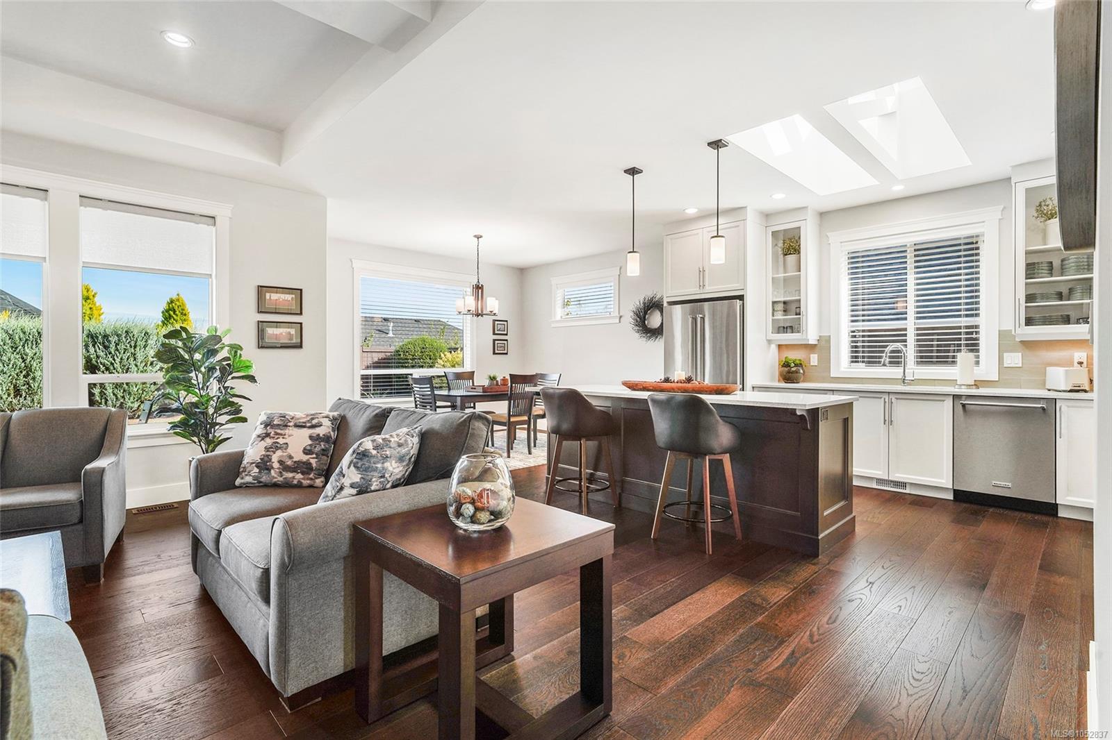 436 Ridgefield Dr — listing photo 5 of 40