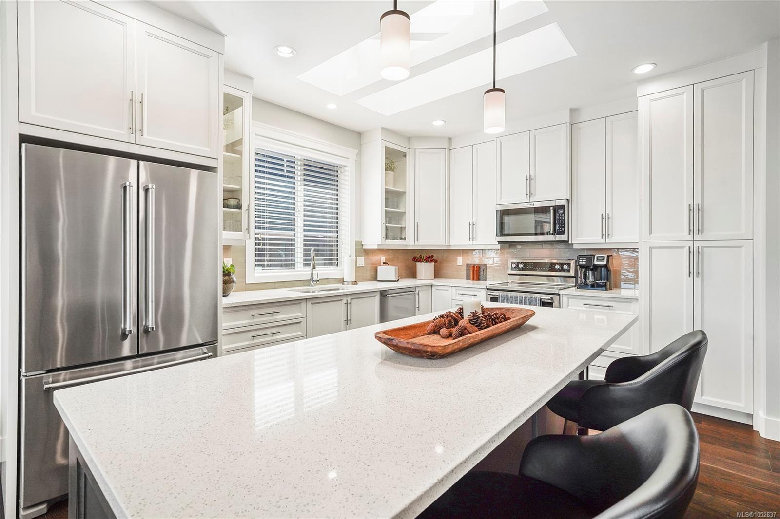 436 Ridgefield Dr — listing photo 8 of 40