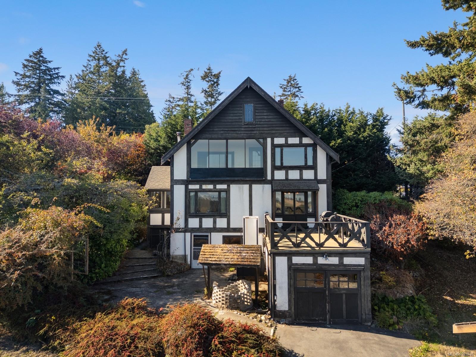 5904 Old East Rd, Saanich