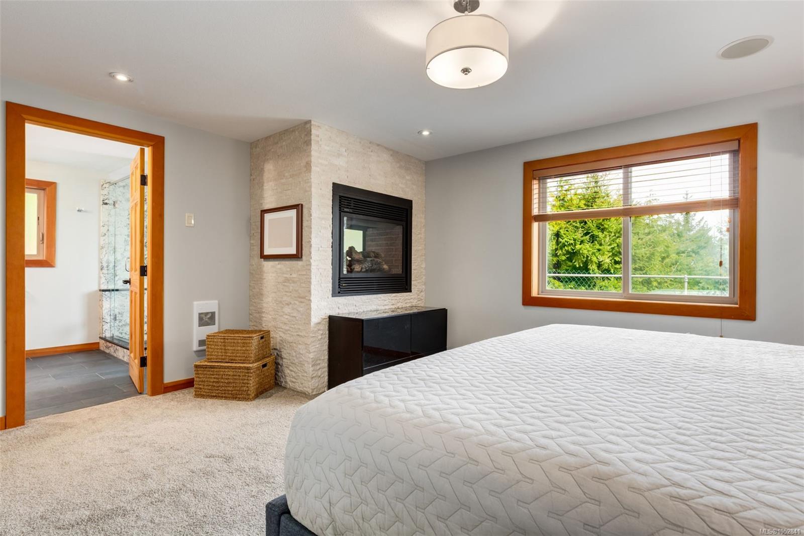 1765 Paul's Pl — listing photo 6 of 81