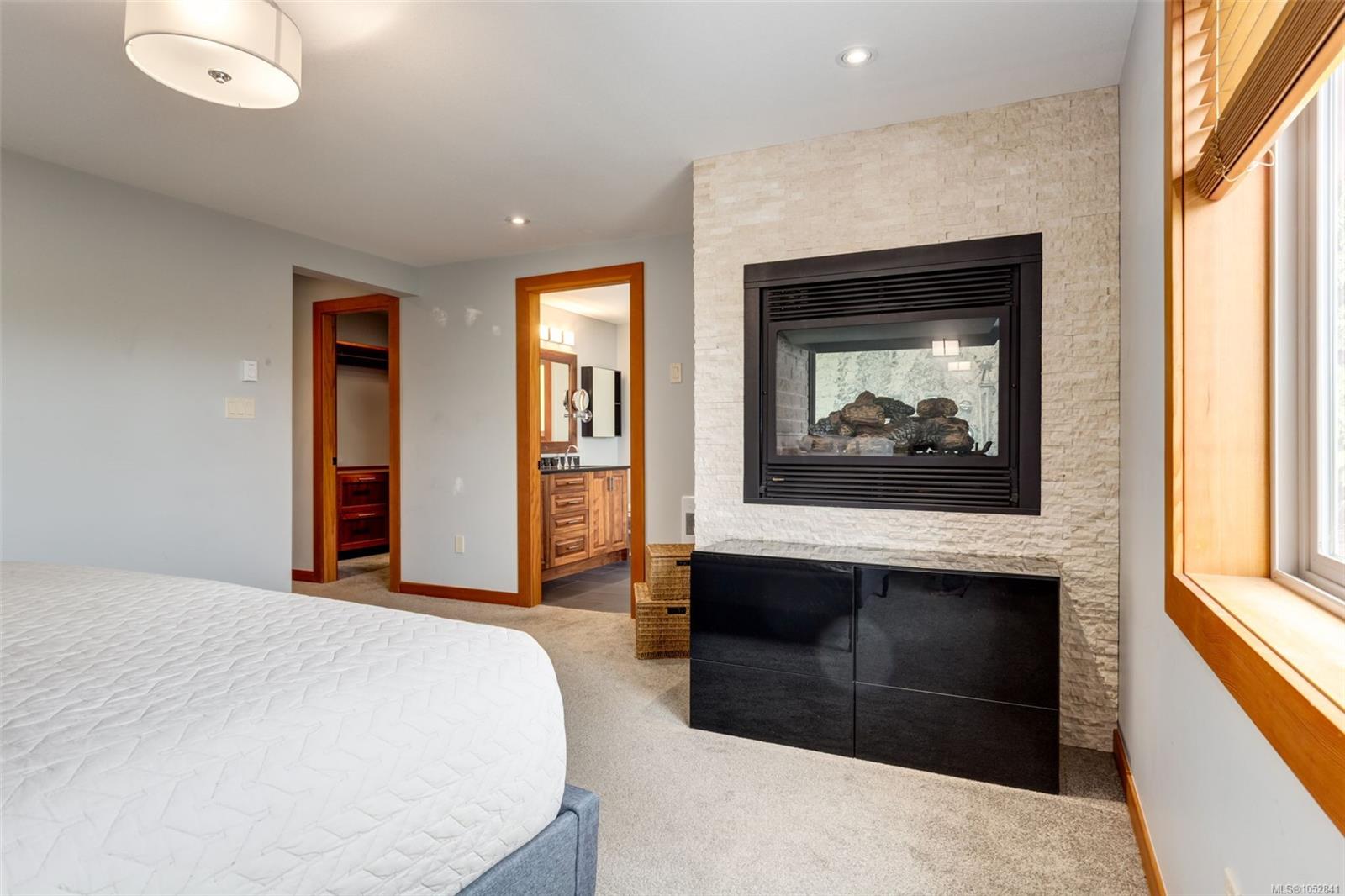 1765 Paul's Pl — listing photo 7 of 81