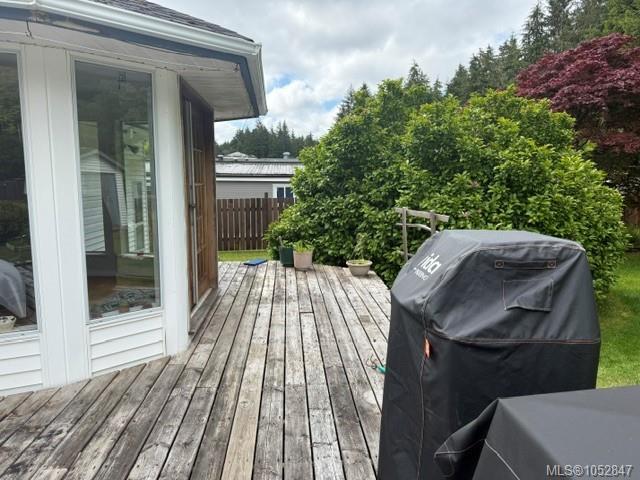 5890 Beaver Harbour Rd — listing photo 4 of 36