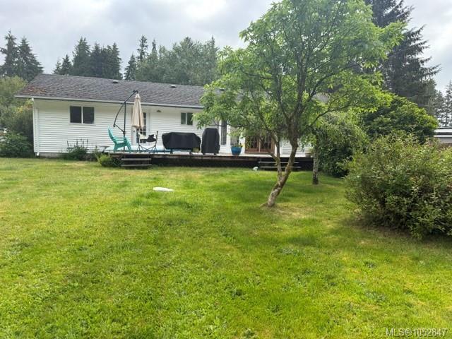 5890 Beaver Harbour Rd — listing photo 7 of 36