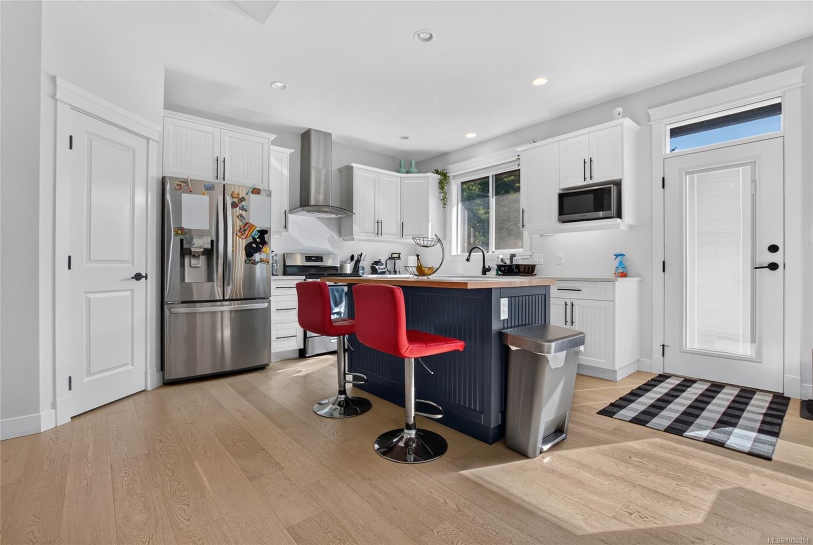 37-3205 Gibbins Rd — listing photo 11 of 27