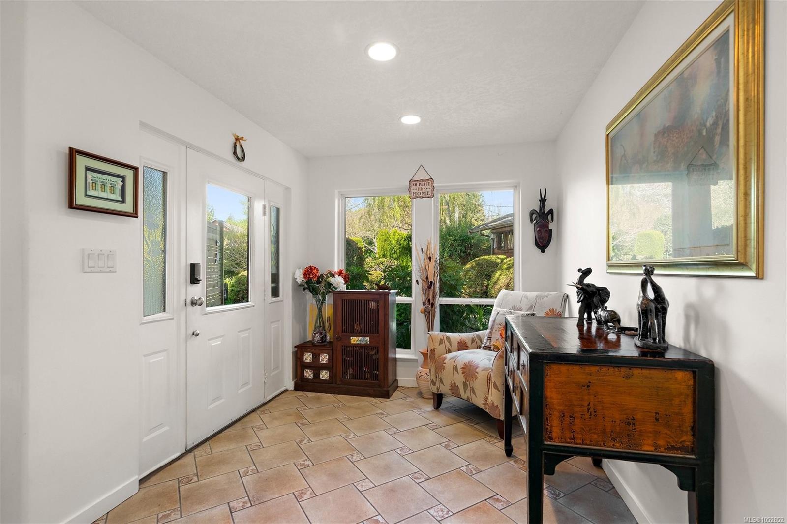 1937 Kaltasin Rd — listing photo 5 of 49