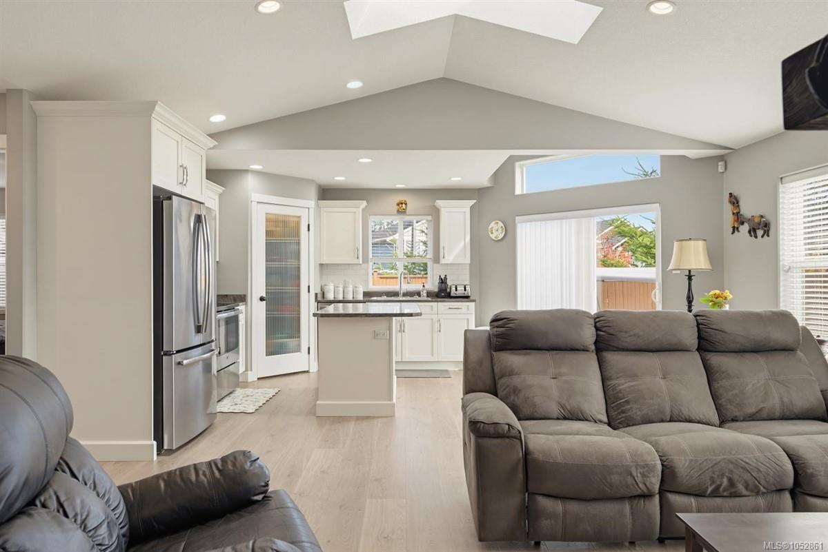 100 Carlo Pl — listing photo 13 of 59