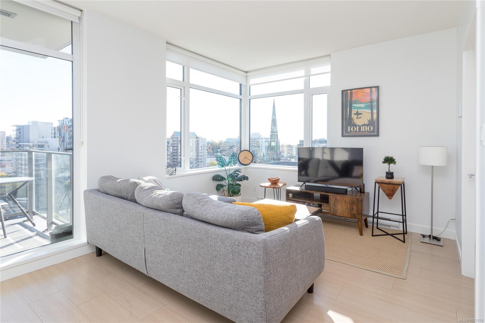 1105-728 Yates St — listing photo 6 of 32