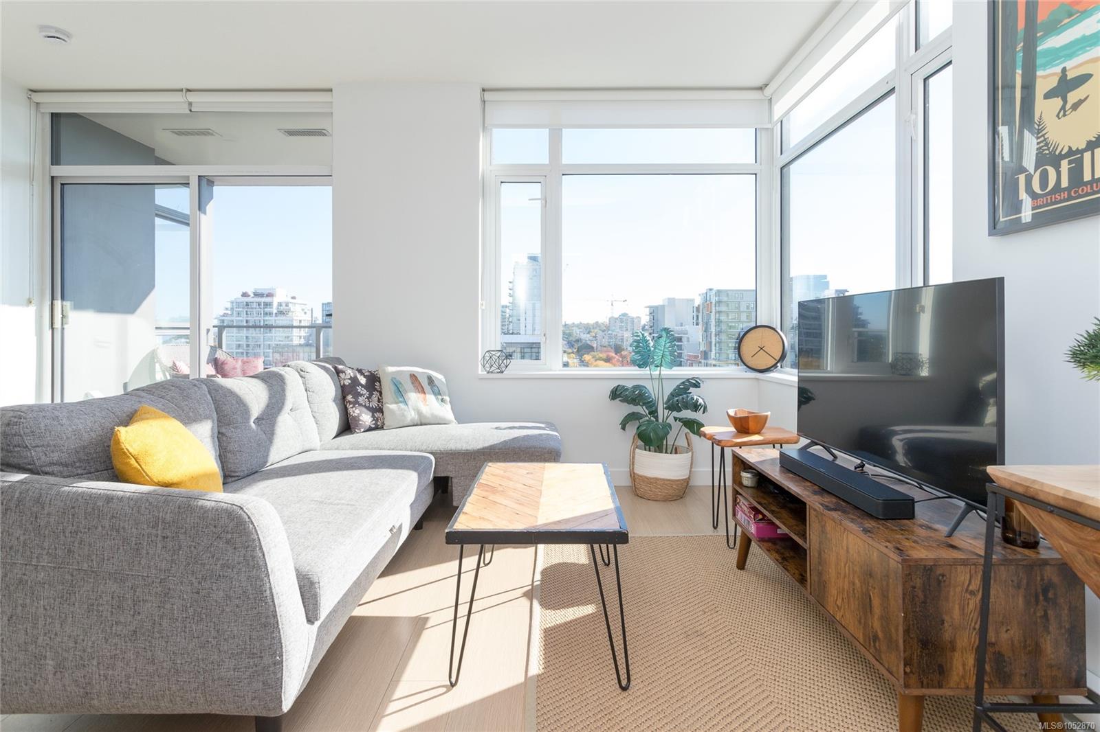 1105-728 Yates St — listing photo 7 of 32