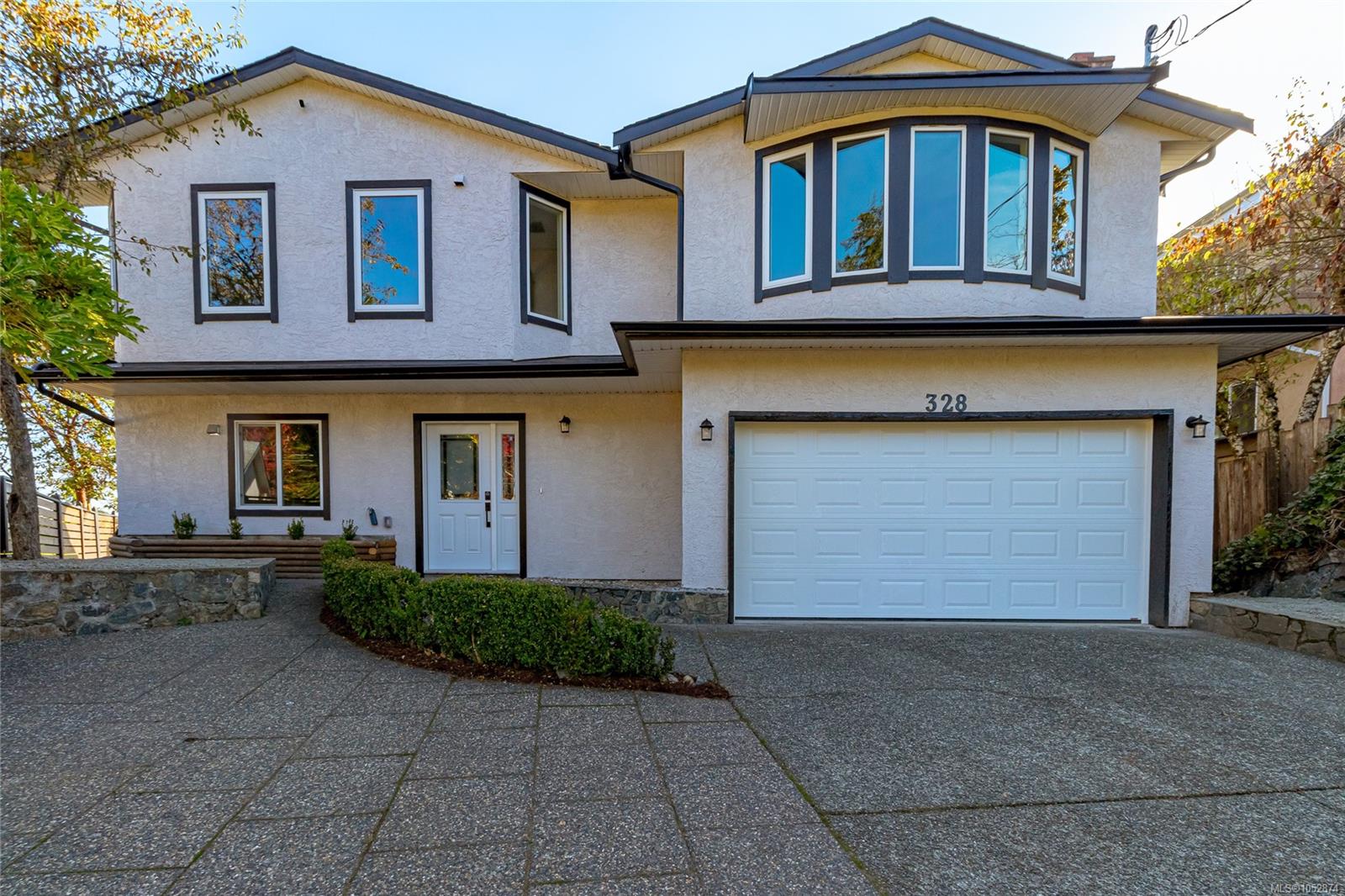 328 Damon Dr, View Royal