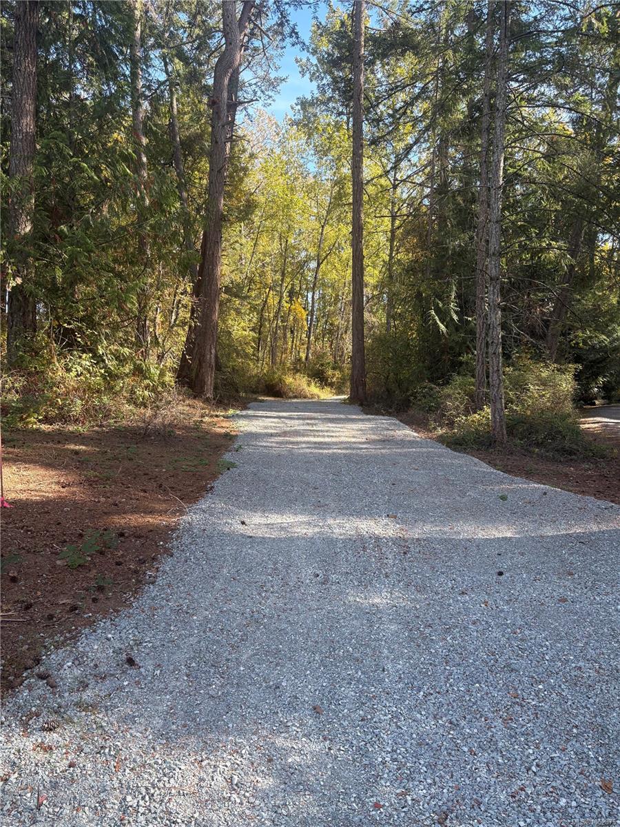 485 Beaver Lake Rd — listing photo 7 of 12