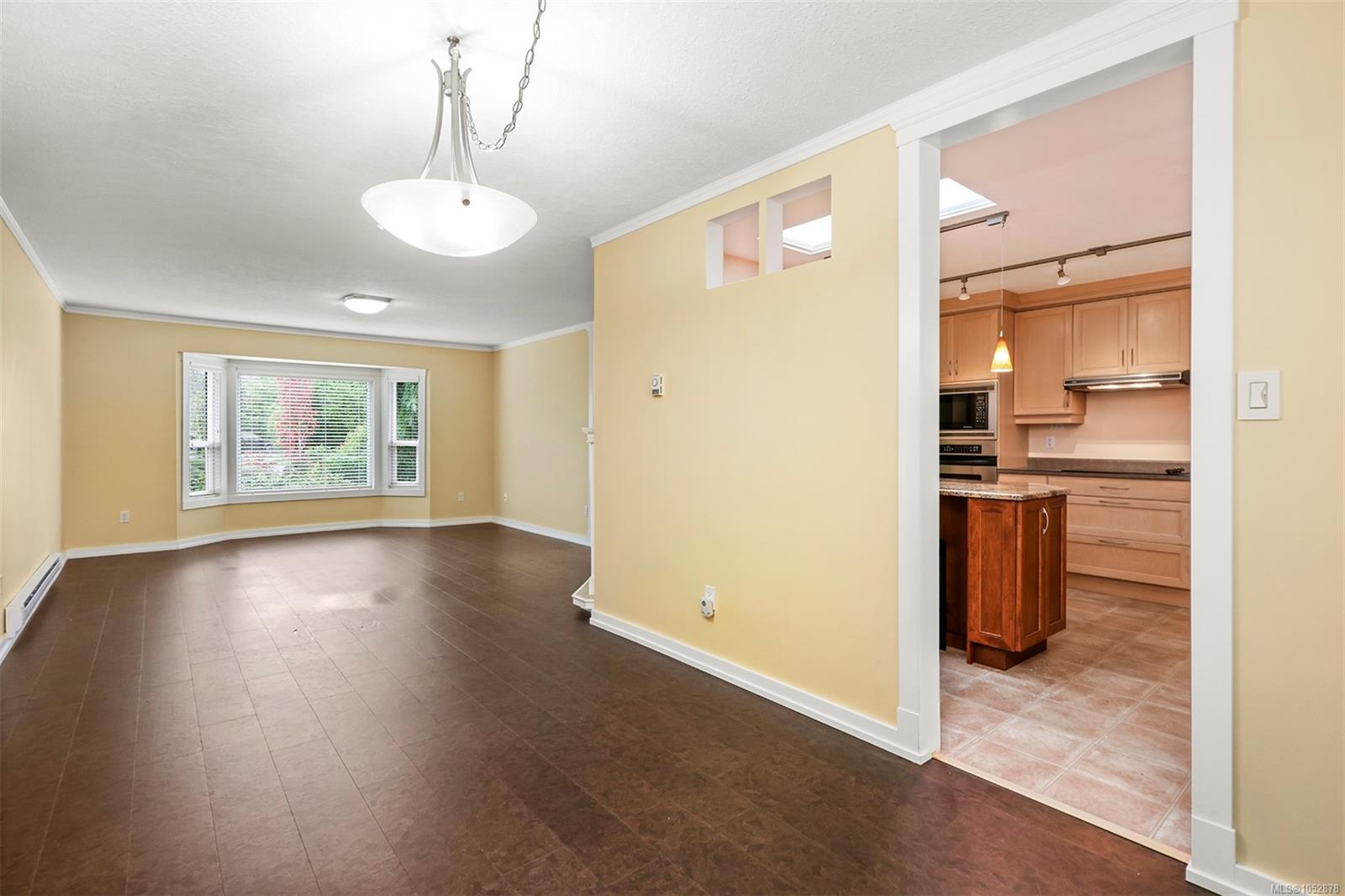 765 Nicolls Dr — listing photo 8 of 40
