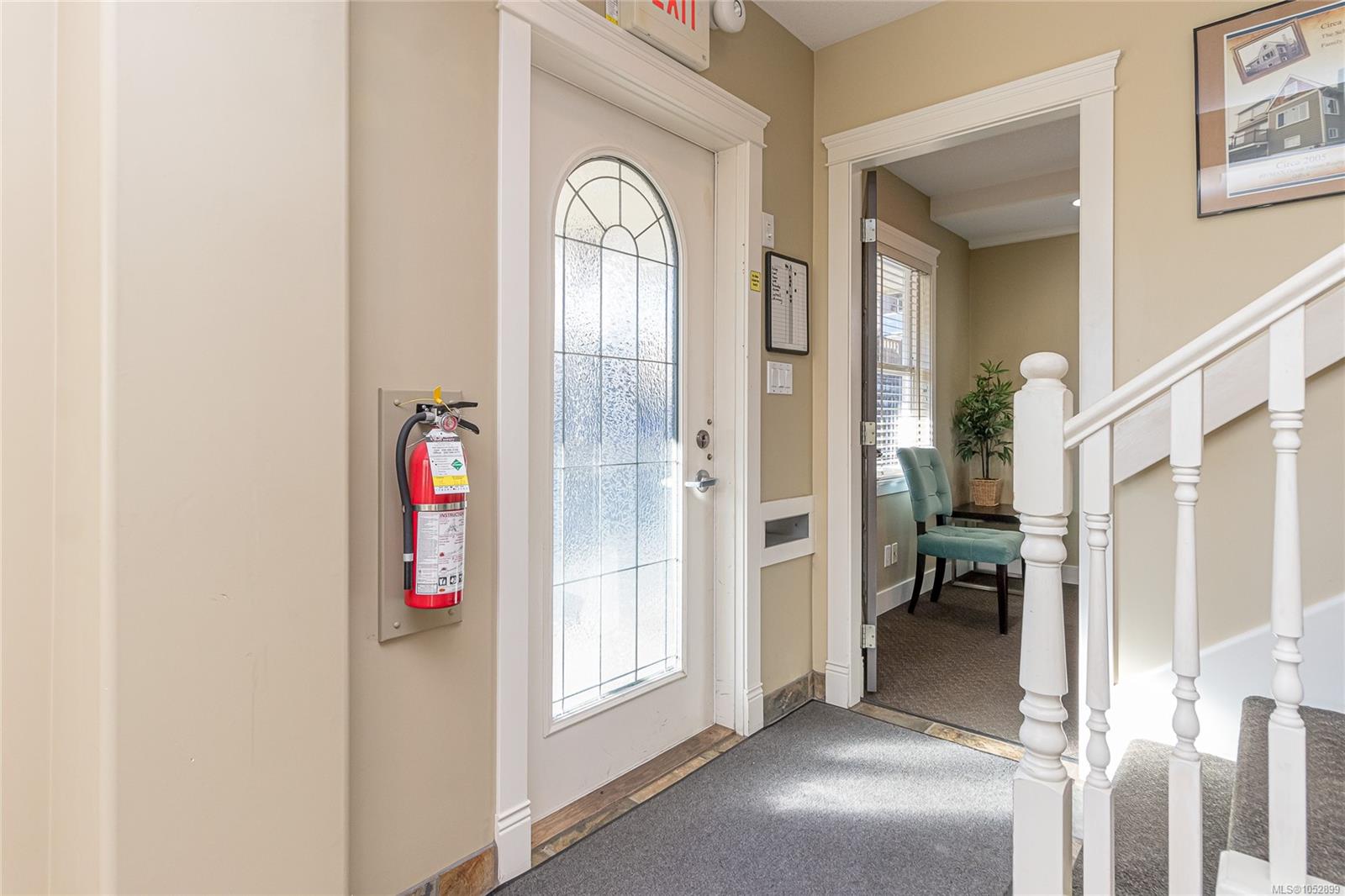 640 Esplanade Ave — listing photo 5 of 46