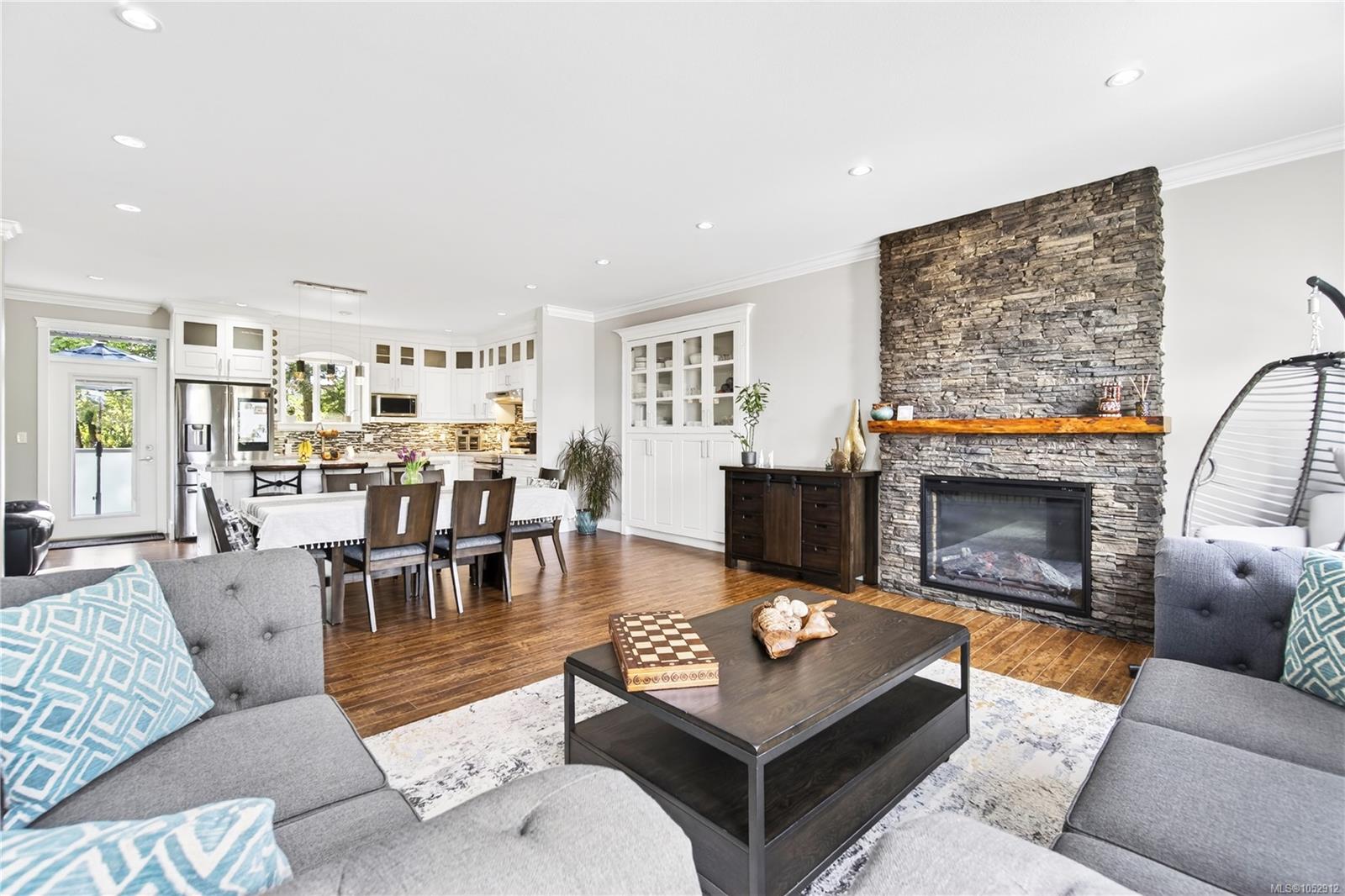 3115 Uplands Dr — listing photo 11 of 55