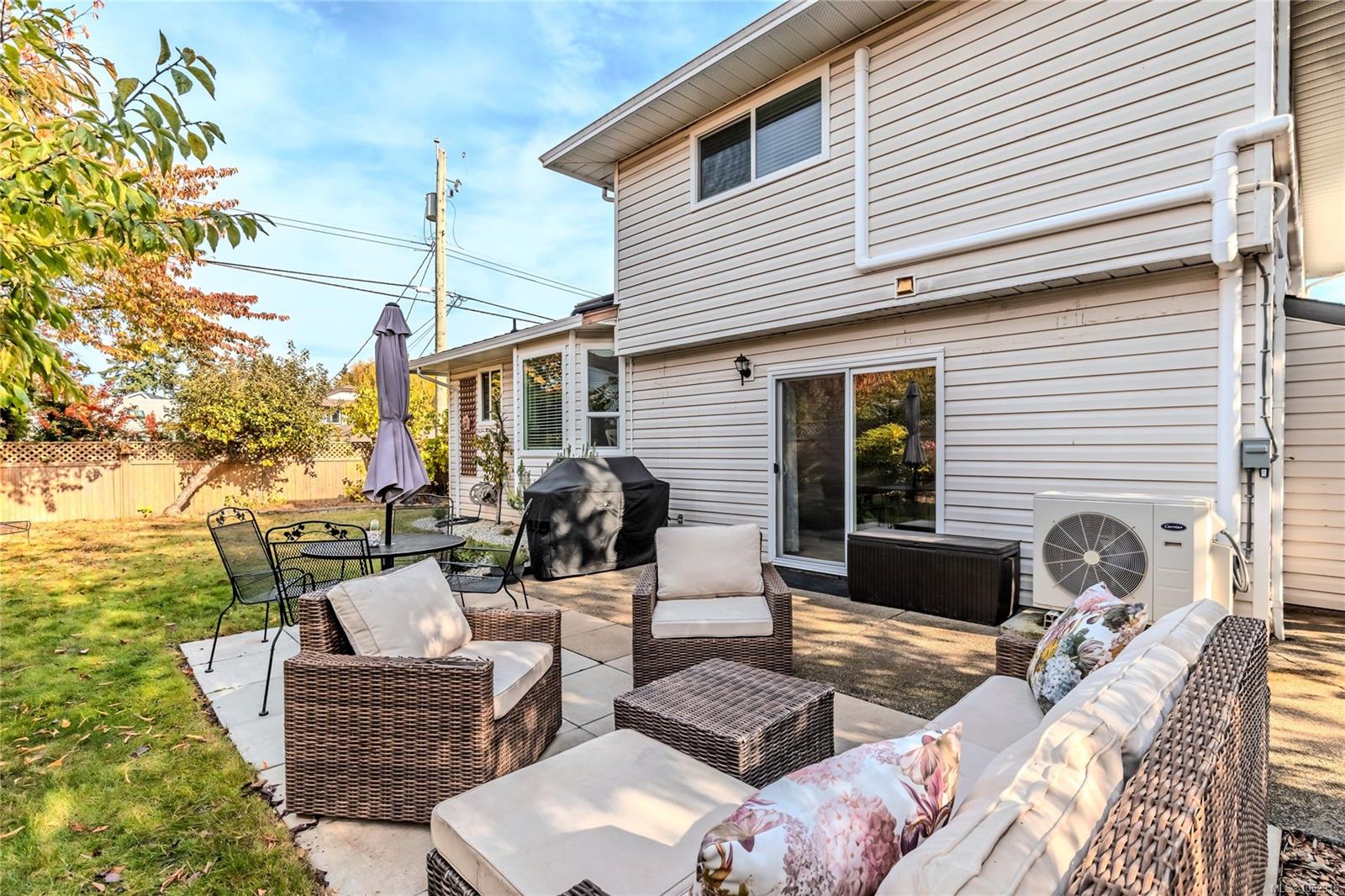 5977 Broadway Rd — listing photo 5 of 55