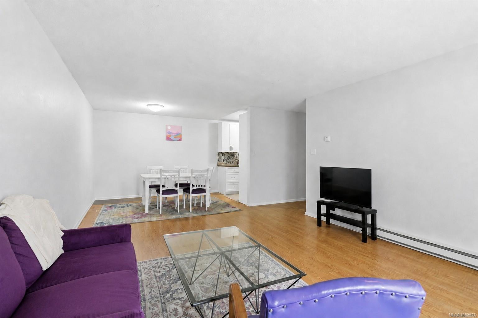 314-3235 Quadra St — listing photo 6 of 15