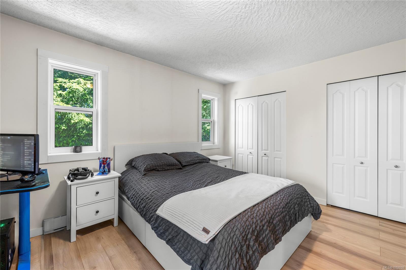 1691 Meadowood Way — listing photo 6 of 22
