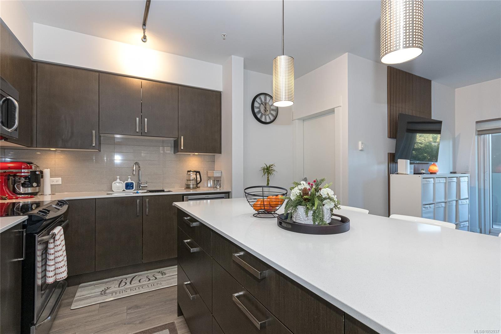 207-290 Wilfert Rd — listing photo 12 of 32