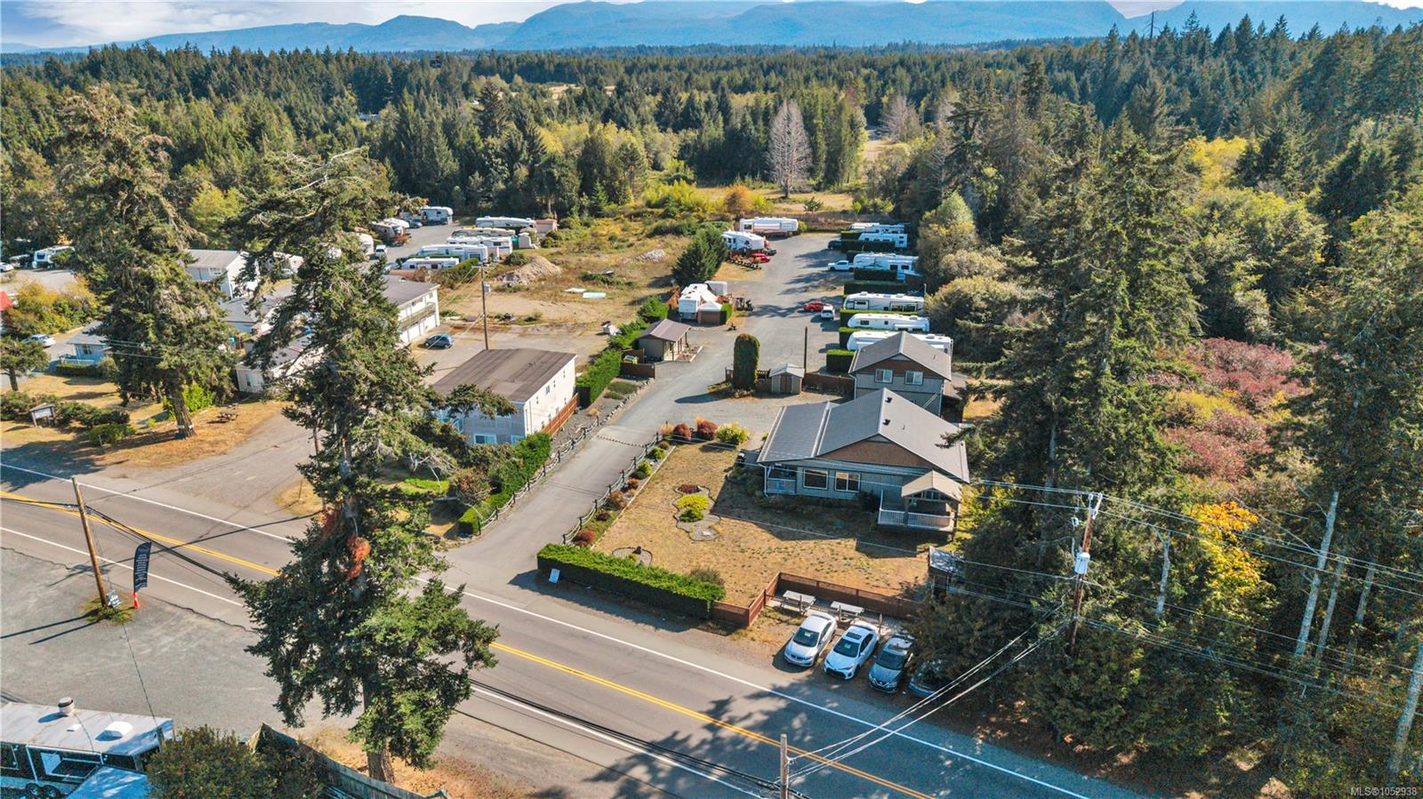 6001 Island Hwy — listing photo 6 of 24