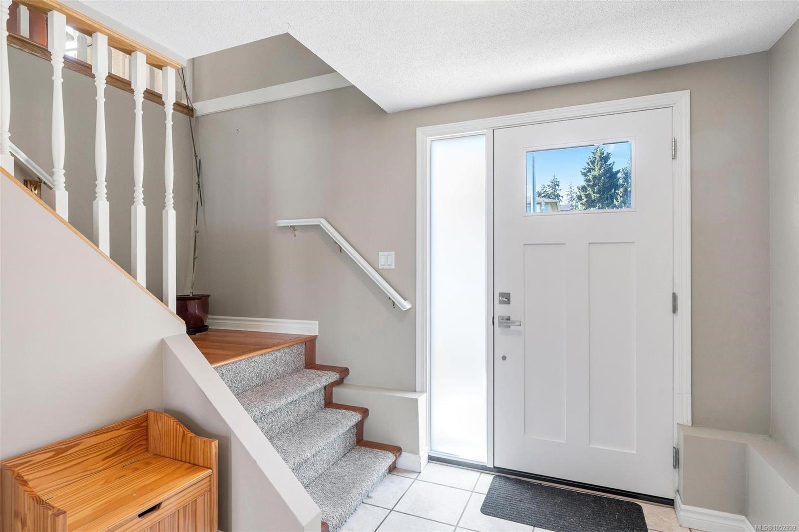 610 Vanalman Ave — listing photo 4 of 40