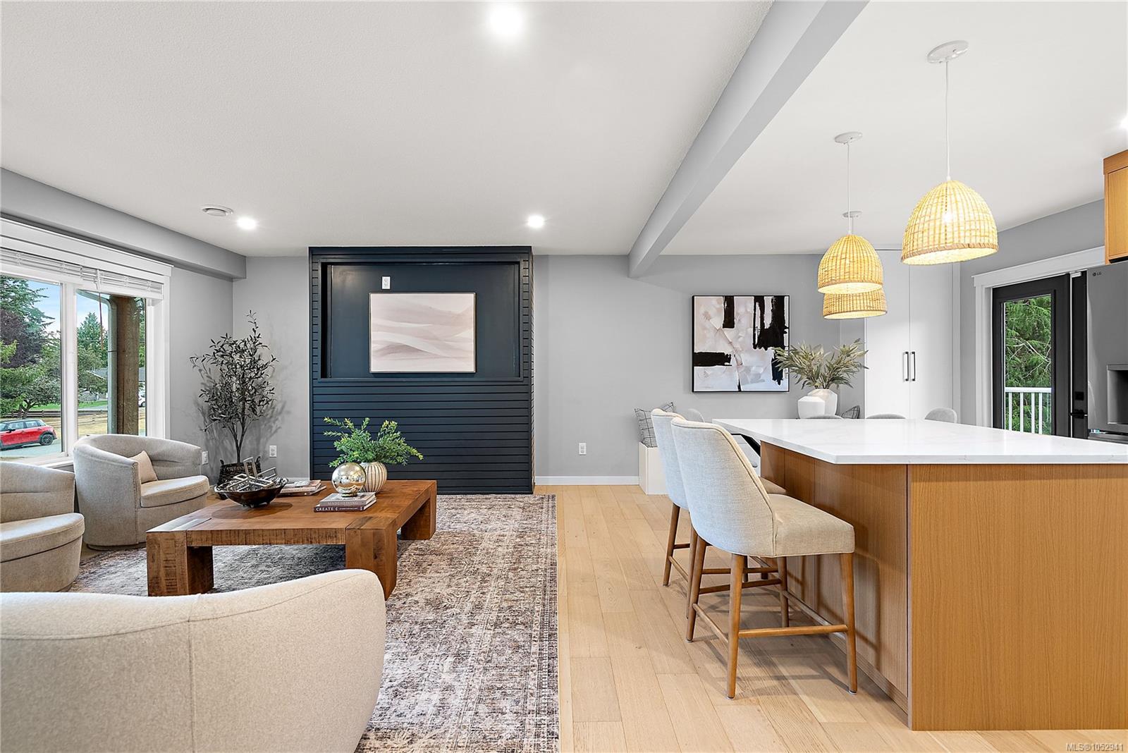 3053 Jenner Rd — listing photo 2 of 34