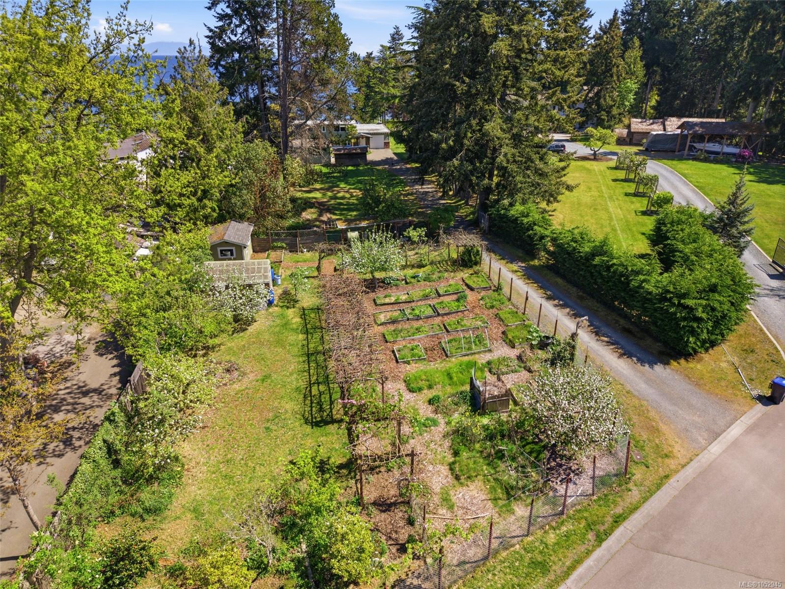 590 Willow St — listing photo 13 of 78