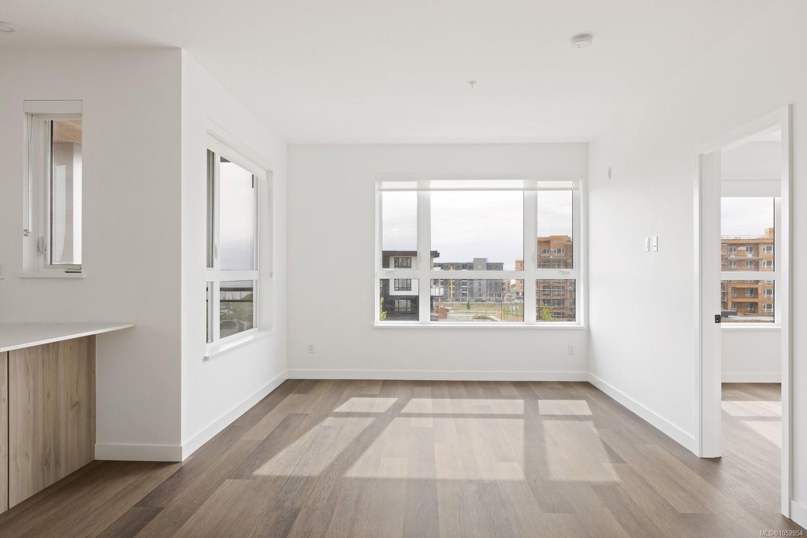 301-3564 Ryder Hesjedal Way — listing photo 10 of 30