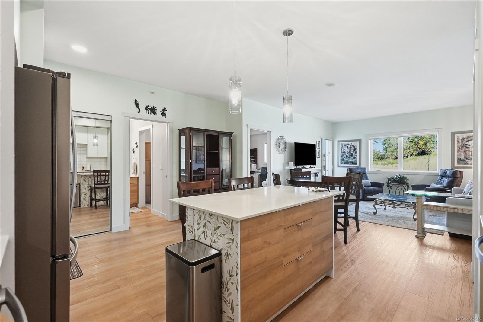 420-4830 Cedar Ridge Pl — listing photo 11 of 45