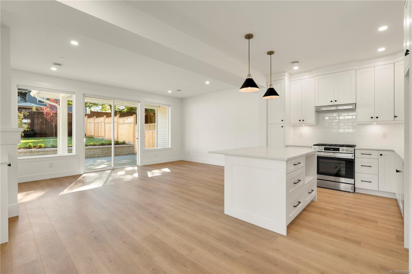 101-2237 Ashlee Rd — listing photo 8 of 65