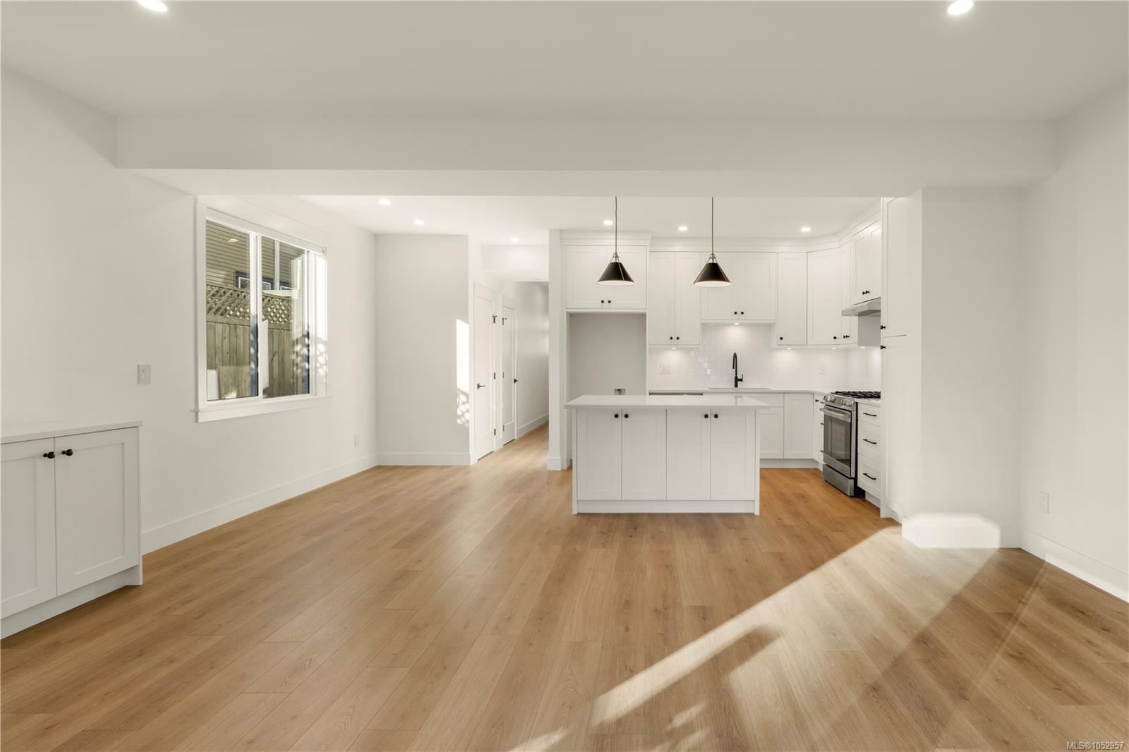 102-2237 Ashlee Rd — listing photo 8 of 60
