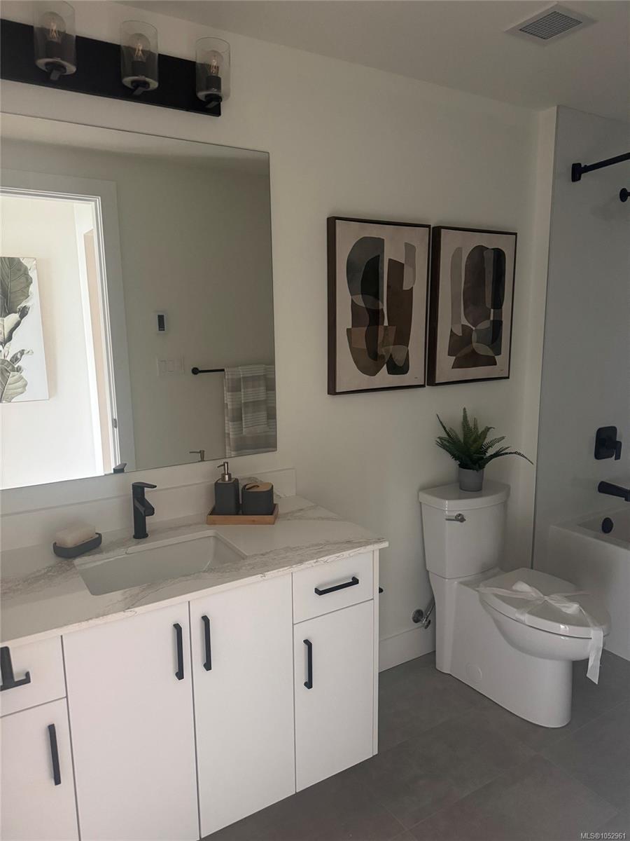 4775 Uplands Dr — listing photo 13 of 31
