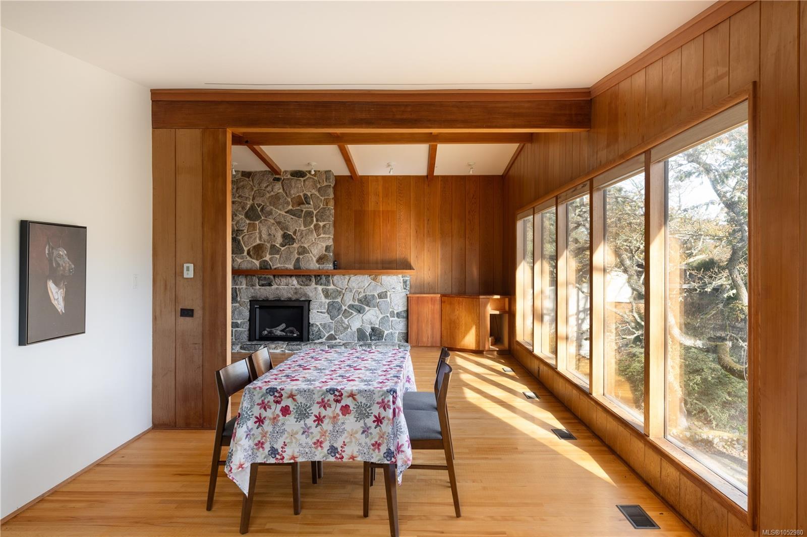 3190 EXETER Rd — listing photo 12 of 53