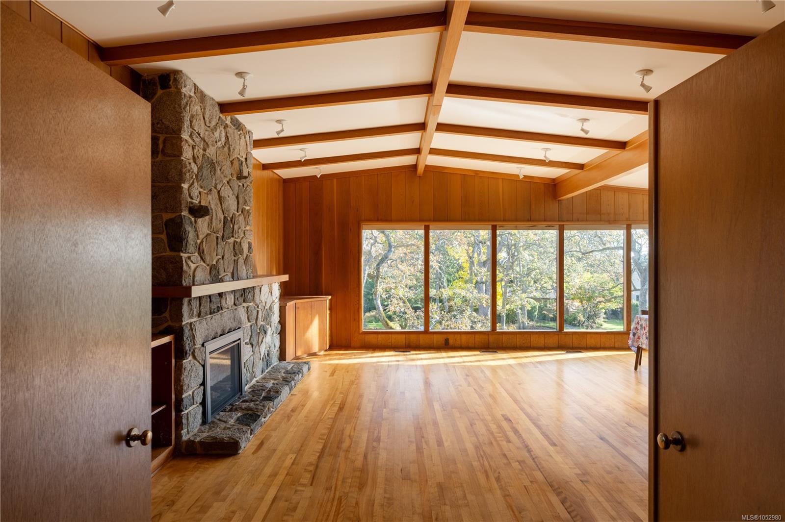 3190 EXETER Rd — listing photo 7 of 53