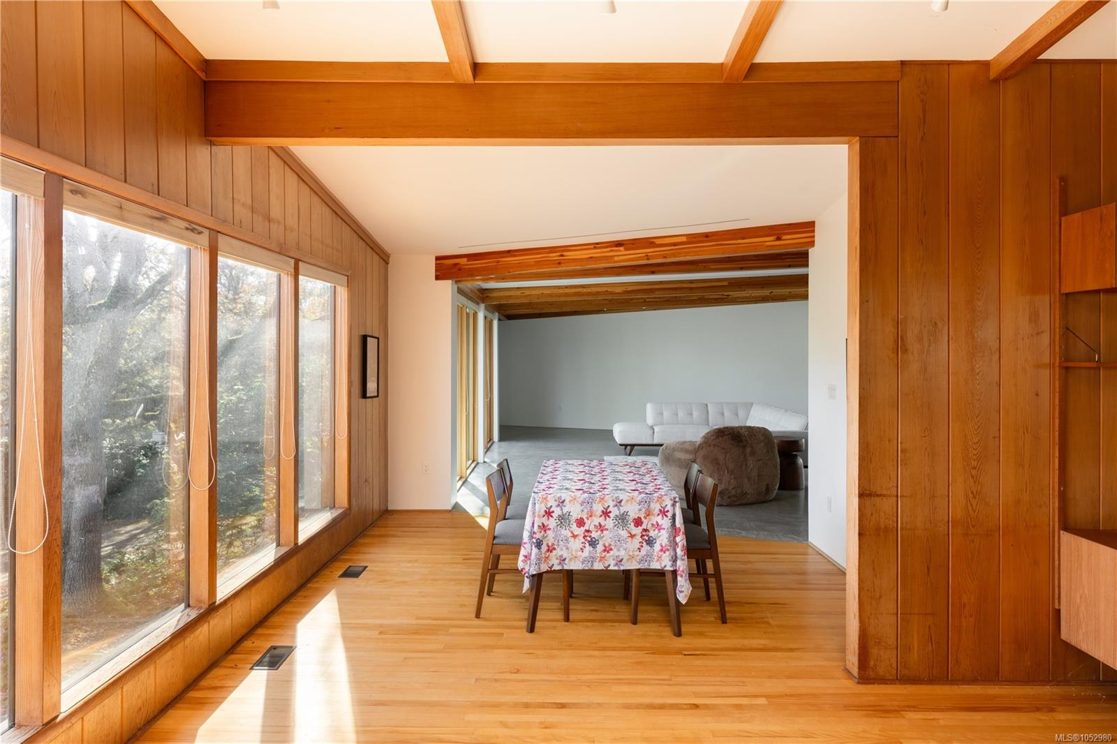 3190 EXETER Rd — listing photo 10 of 53