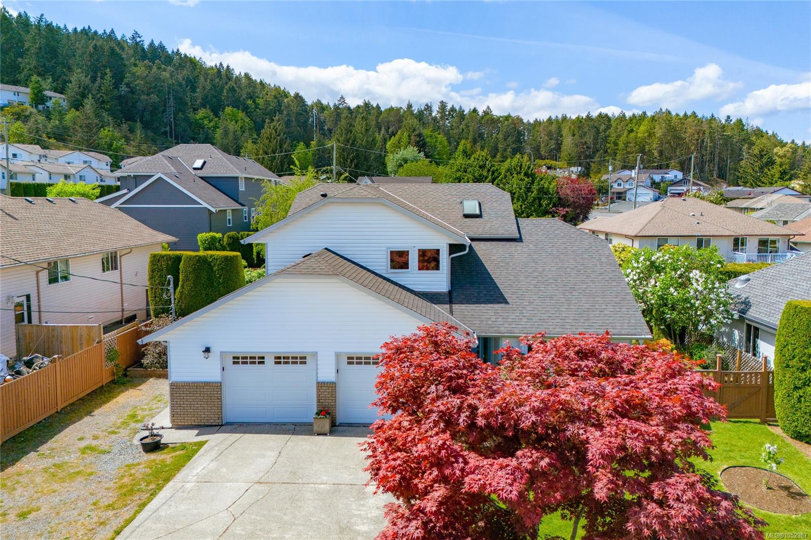 810 Colonia Dr — listing photo 5 of 59