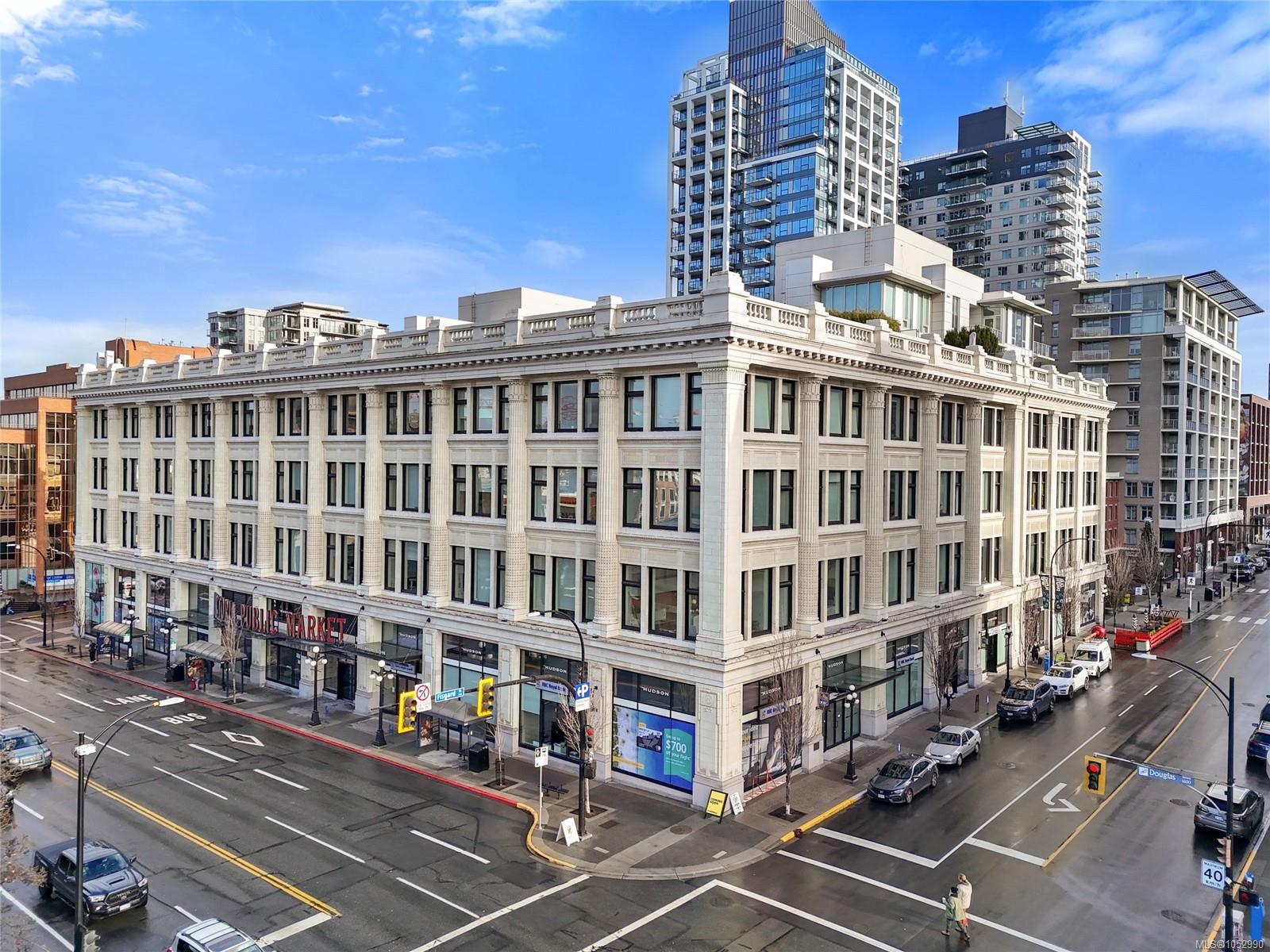 416-770 Fisgard St — listing photo 2 of 56