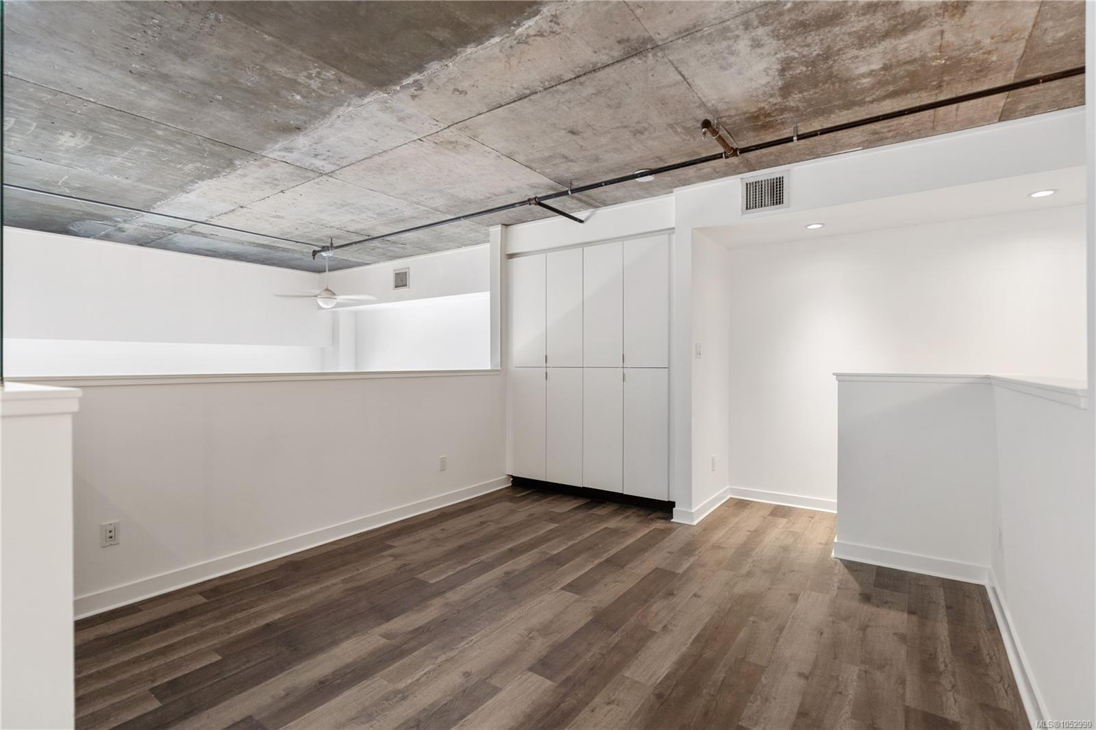 416-770 Fisgard St — listing photo 11 of 56