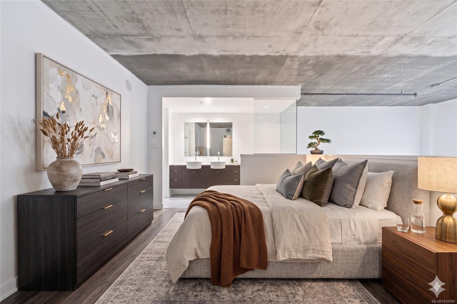 416-770 Fisgard St — listing photo 13 of 56