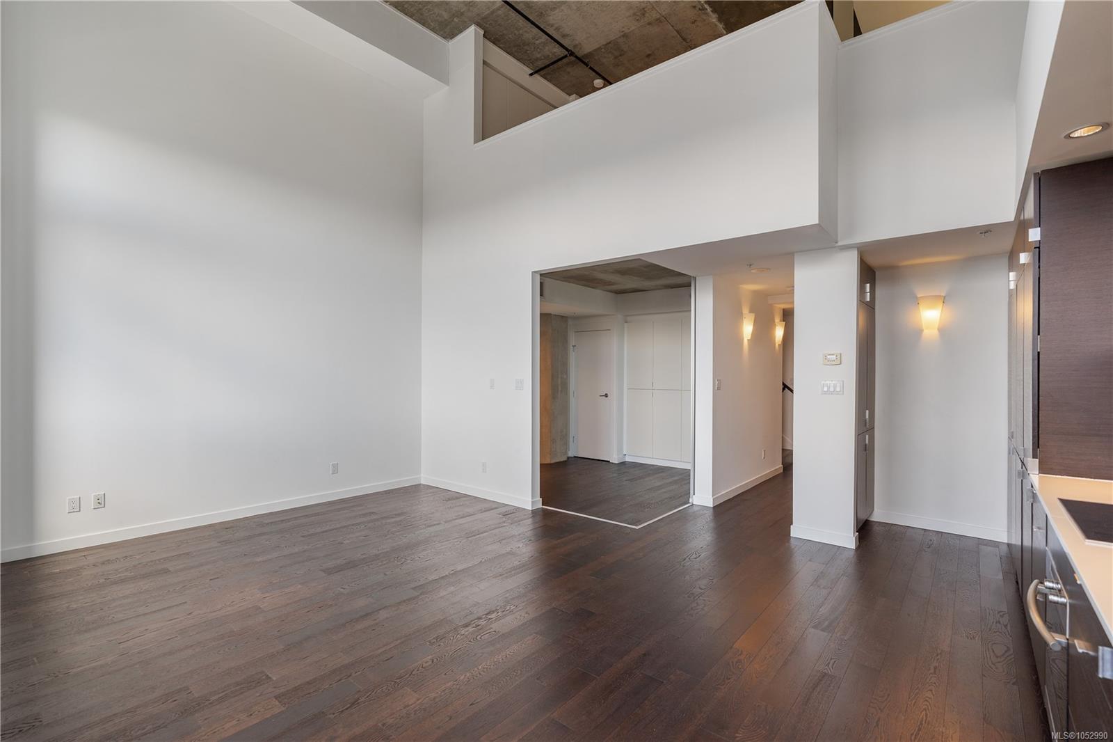 416-770 Fisgard St — listing photo 8 of 56