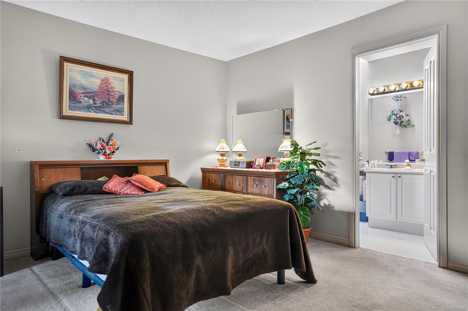 9-5608 Strathcona St — listing photo 14 of 31